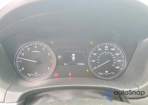 2016 Hyundai Genesis 3.8L z USA, uszkodzony, nr VIN KMHGN4JE0GU144230